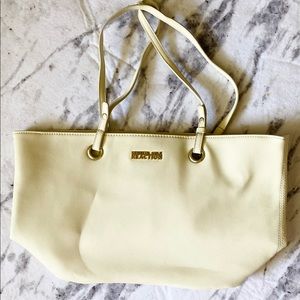 🖤 FREE ADD ON TO BUNDLE:  >$50 (only one per bundle)